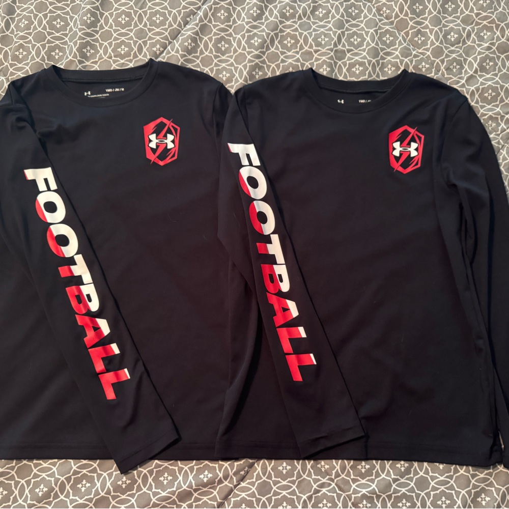 Lot of 2 Under Armour Youth Medium long-sleeve shirt “Football” down the sleeve